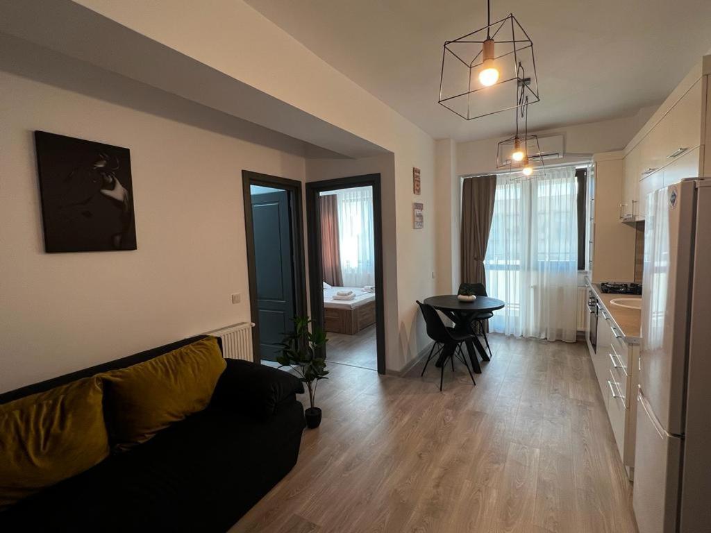 Cozy Accommodation Central City - Iasi Exteriör bild