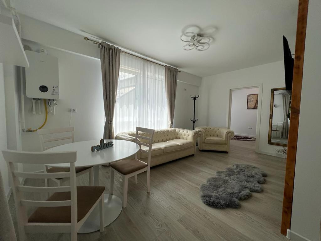 Cozy Accommodation Central City - Iasi Exteriör bild